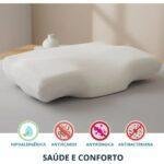 Travesseiro cervical ortopédico de espuma NASA que alinha a coluna.