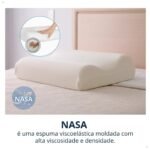 Travesseiro cervical ondulado de espuma NASA com dois níveis de altura (12 e 14cm).